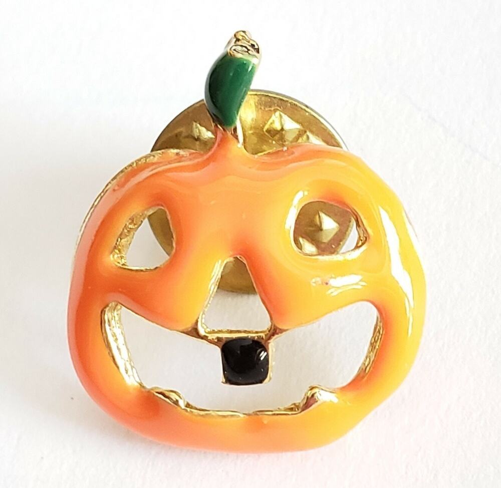 Cute Enamel Halloween Pumpkin Pin h-89